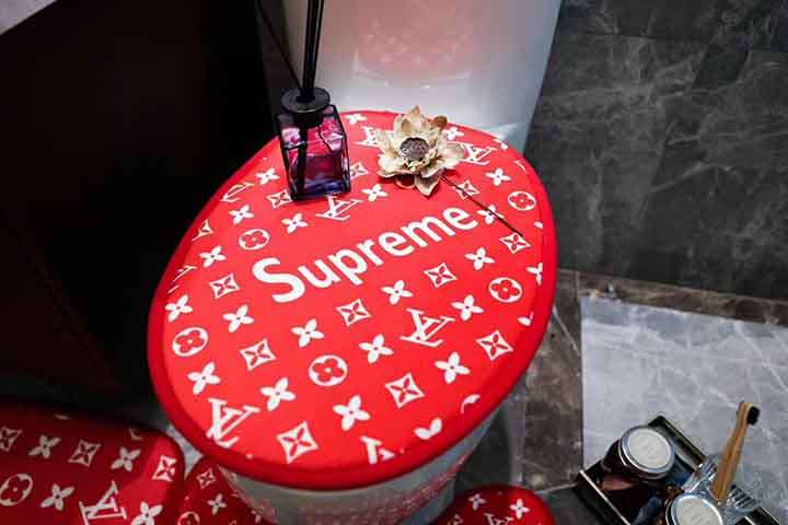 supreme oX}bg oX[ ĕ